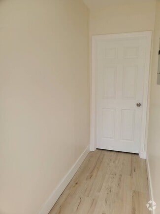 Building Photo - 133 Winter Ave