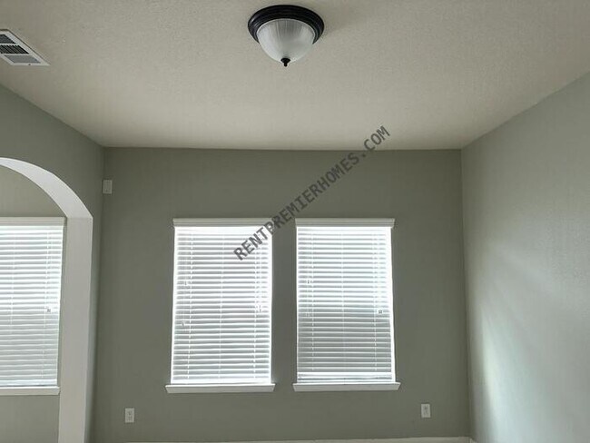 Foto del edificio - 20563 Sycamore Crest Ln
