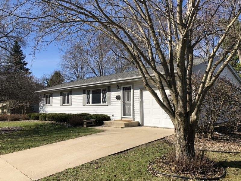 Primary Photo - 2202 Gilbert Rd