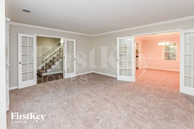 Foto del edificio - 8308 Lacewood Pl