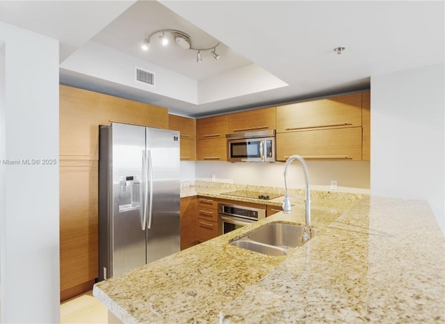 Building Photo - 2641 N Flamingo Rd