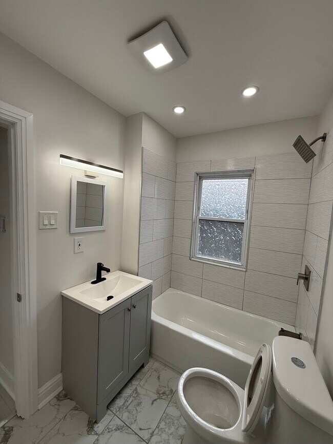 Foto del edificio - 2011 Grey Ave