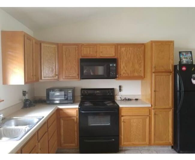 Foto del edificio - 185 Gullion Ln