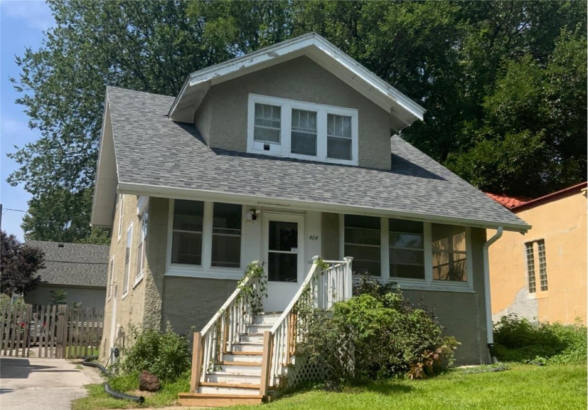 404 S 48th St, Omaha, NE 68132 House Rental in Omaha, NE