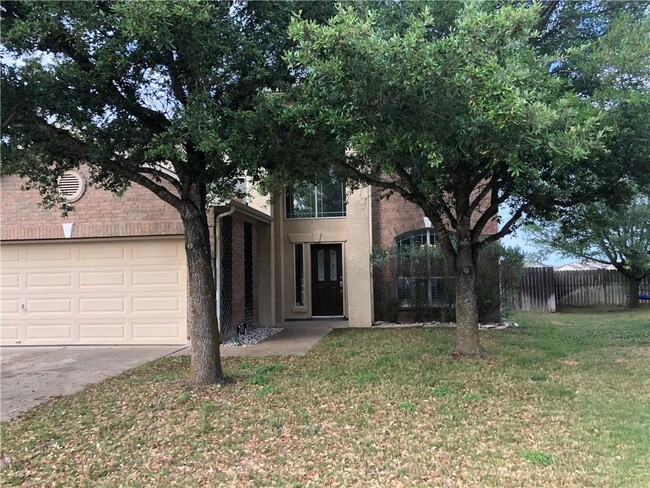 Building Photo - 100 Bowstring Bend