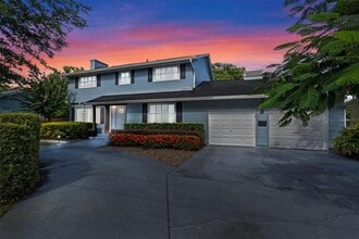 Building Photo - 920 S Mills Ave