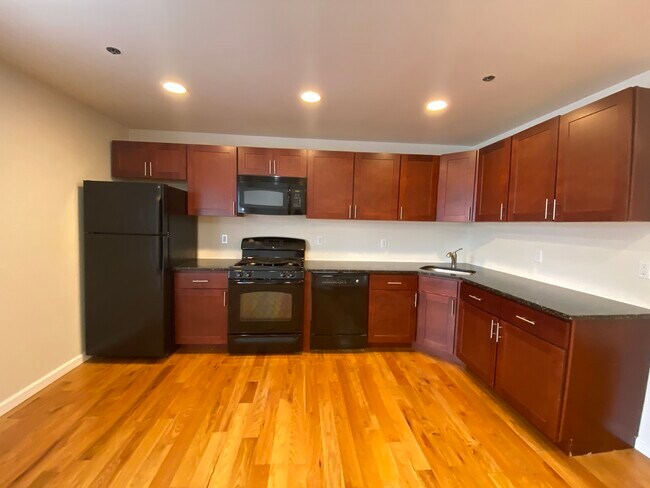 Foto del edificio - 115 42nd St