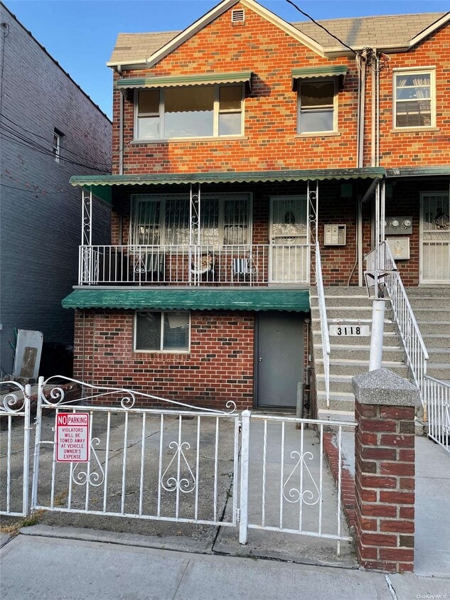 3118 Seymour Ave Unit 2, Bronx, NY 10469 Room for Rent in Bronx, NY