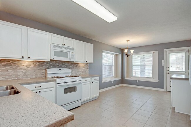 Building Photo - 5518 Gibralter Pl