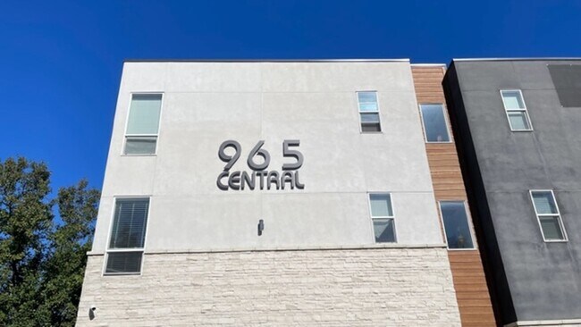 Foto del edificio - Contemporary one bedroom one bath in Salt ...