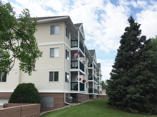 Parkview Terrace Apartments - Grand Forks, ND | Apartments.com