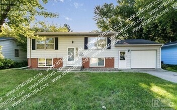 Building Photo - 3218 Hoover Ave