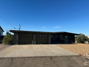 Building Photo - 2922 Bonita Ln