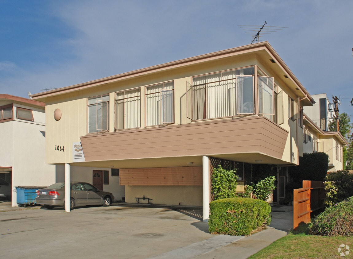 1064 S Wooster St, Los Angeles, CA 90035 Apartments in Los Angeles