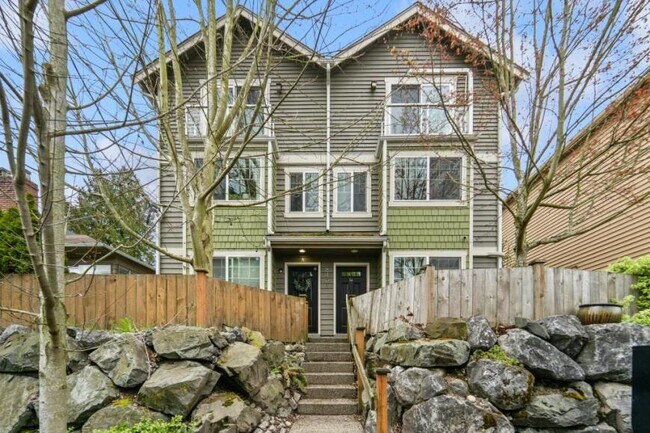 Photo - 3 bedroom in Seattle WA 98117 Townhome