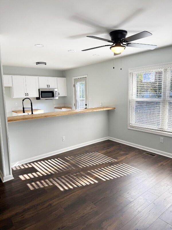 Foto del edificio - 599 Moriston Rd