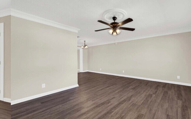 Foto del edificio - 4837 Andromeda Rd
