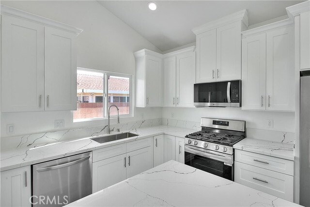 Foto del edificio - 16386 Mark Ln