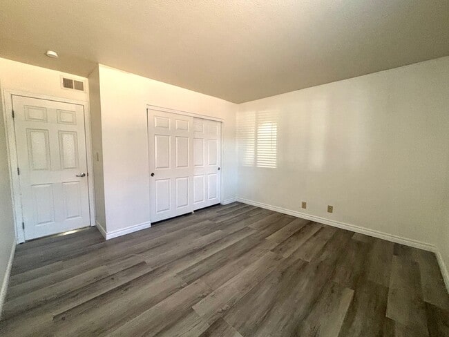 Foto del edificio - 5220 Indian River Dr