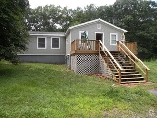 Building Photo - 618 Bean River Rd