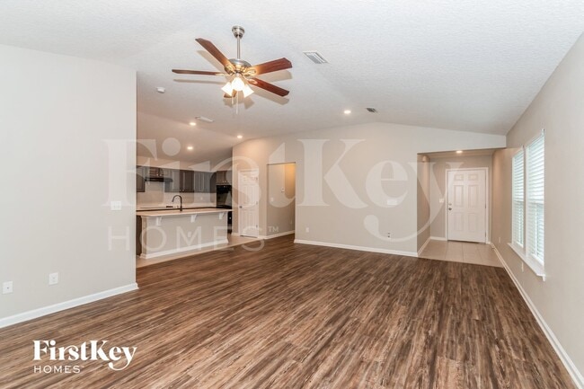 Building Photo - 9745 Bridgeway Ave