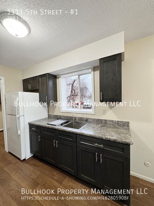 Building Photo - 1111 5th St