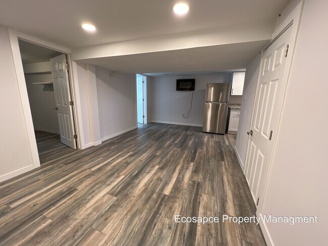 Foto del edificio - 3790 S Sherman St