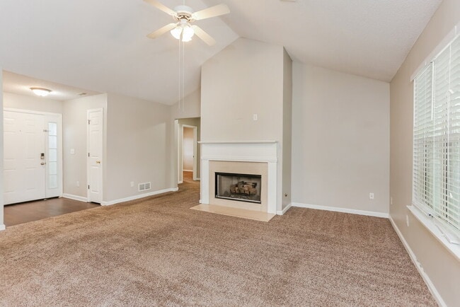 Foto del edificio - 3234 Grove Trail