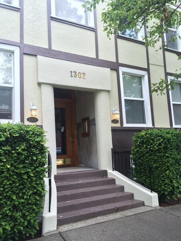 1303 Division Ave Unit 2, WA 98403 Apartments WA