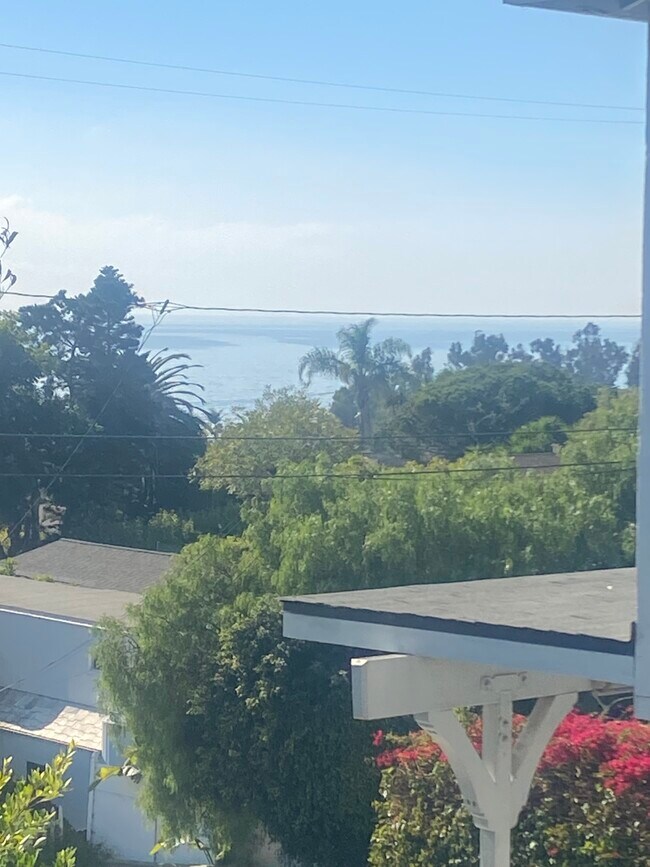 Building Photo - 2444 Shelby St