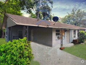 Building Photo - 4458 Pinedale Dr