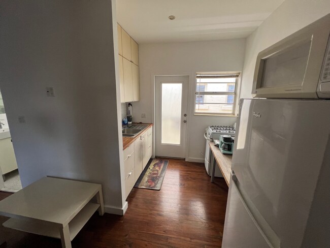 Building Photo - 1325 Meridian Ave