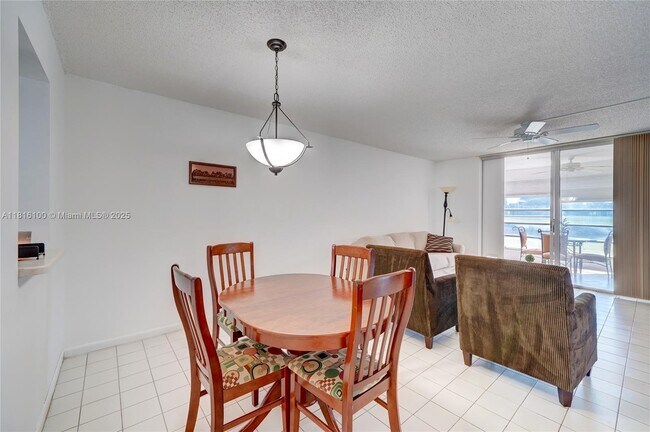 Foto del edificio - 7620 NW 18th St