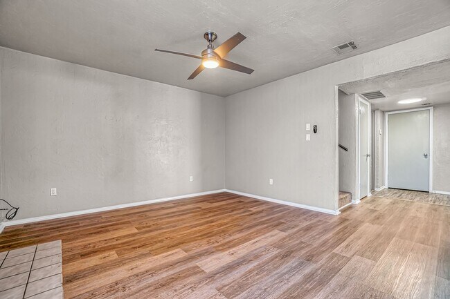 Foto del edificio - 4028 NW Ozmun Ave