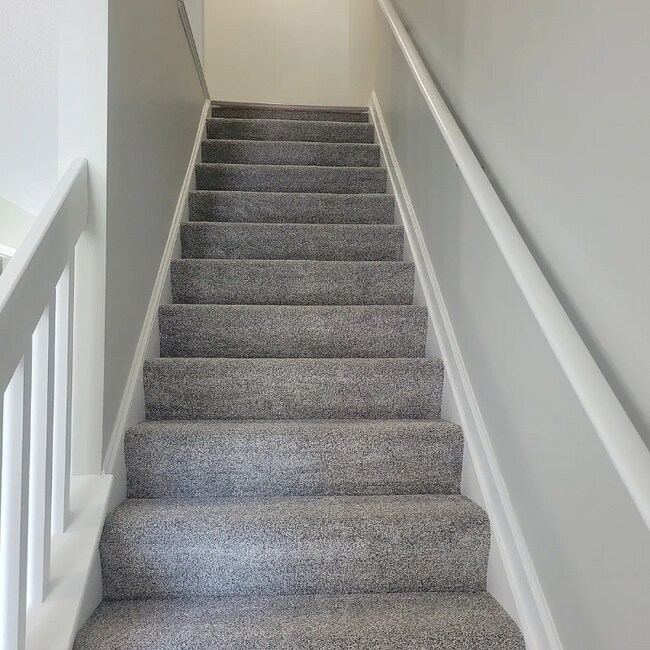 Foto del edificio - 2405 King Arthurs Ct