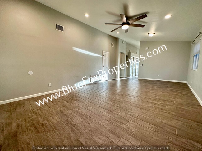 Photo - 13201 N Classic Overlook Ct House