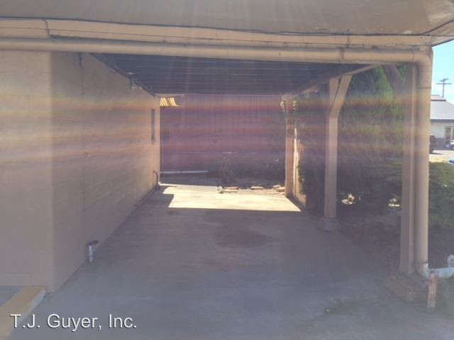 Building Photo - 251-112 Cowlitz St
