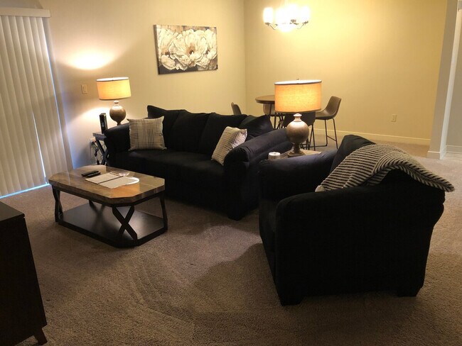 Foto del edificio - 31 Station Ct