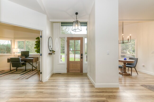 Foto del edificio - 3312 40th Ln NW