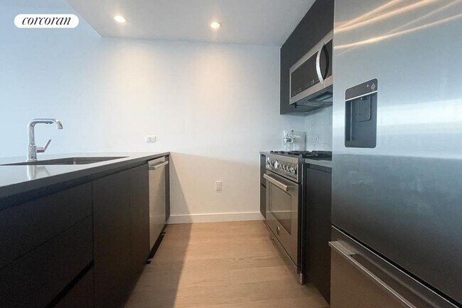 416 Kent Ave, Brooklyn, NY 11249 - Apartment for Rent in Brooklyn, NY