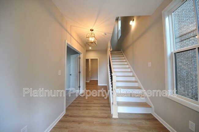 Building Photo - 6430 Cortland Walk