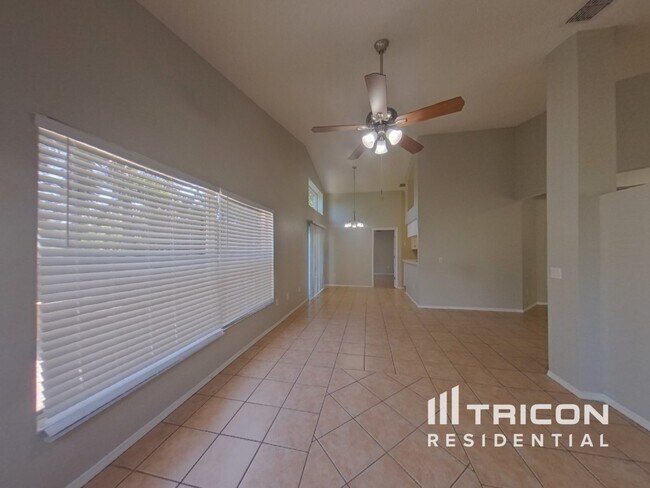 Foto del edificio - 11338 Cypress Leaf Dr
