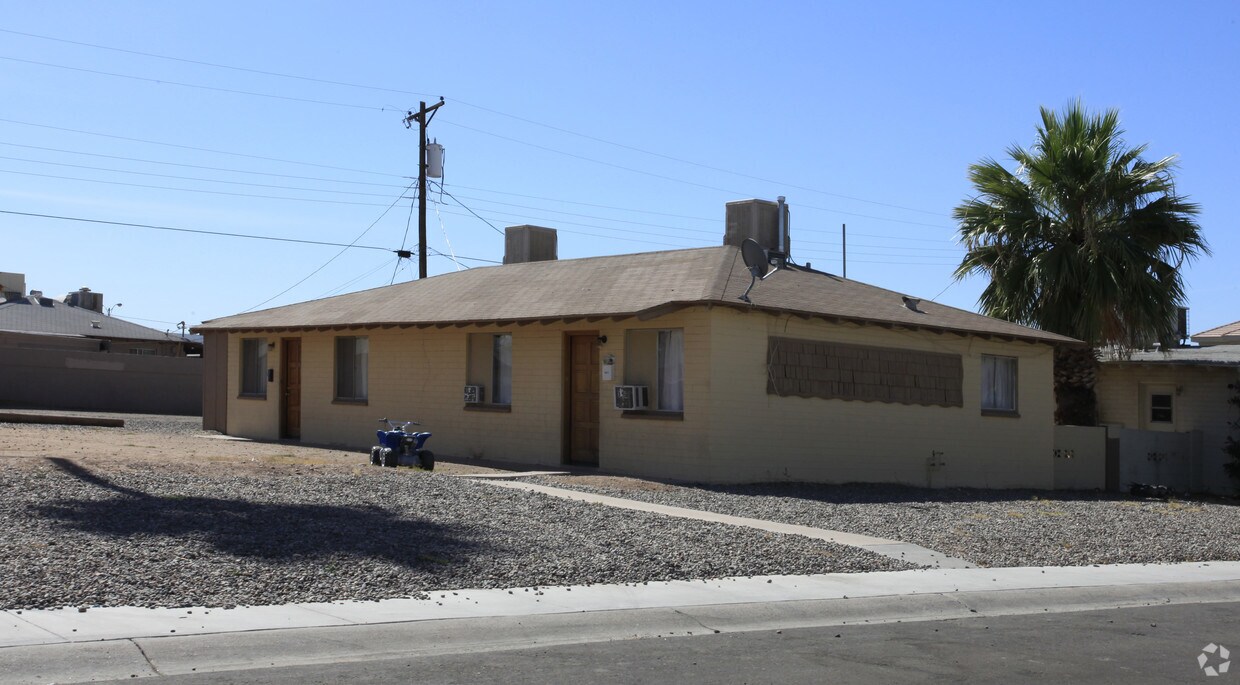 Primary Photo - 1207-1221 N 49th St
