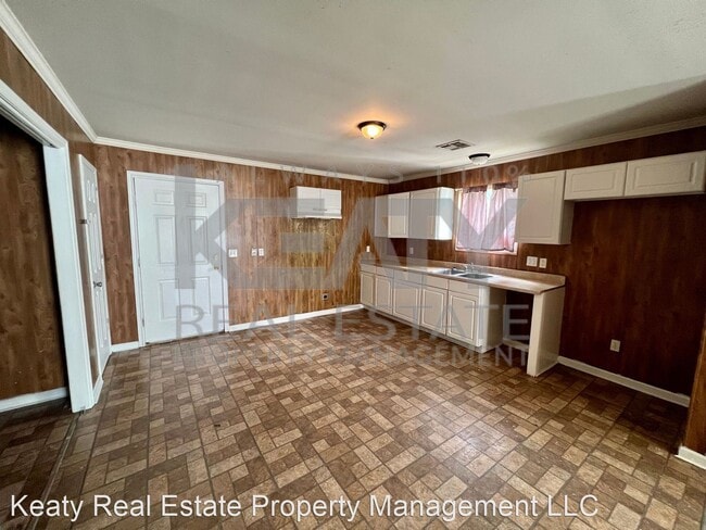 Building Photo - 3 br, 2 bath House - 119 Sternberg Dr
