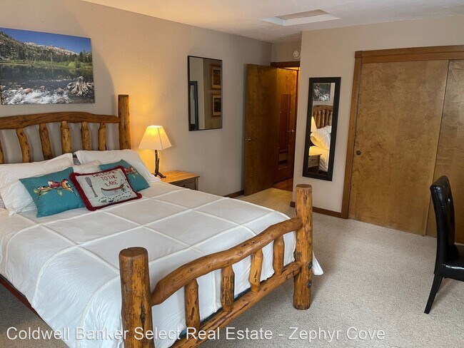Foto del edificio - 4 br, 3 bath House - 654 Jeff Lane