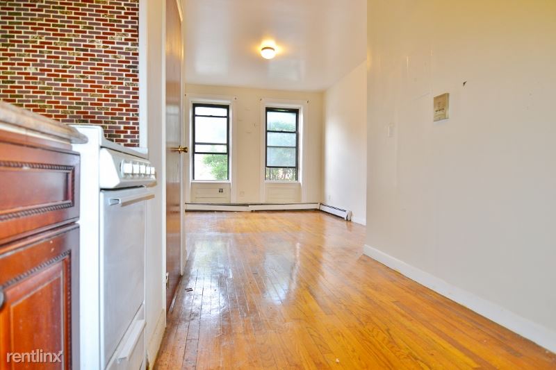 Building Photo - 304 Stuyvesant Ave