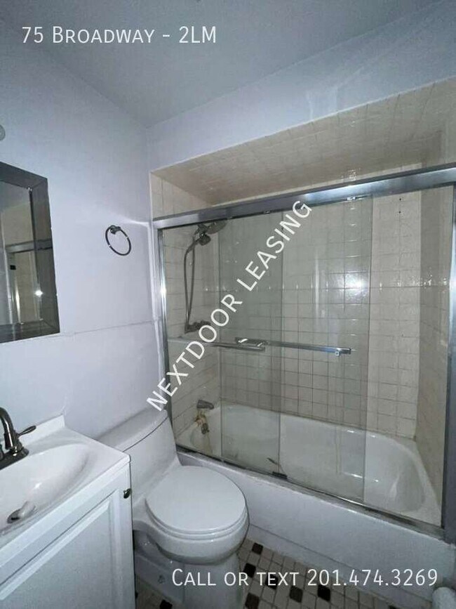 Foto del edificio - 75 Broadway-2LM