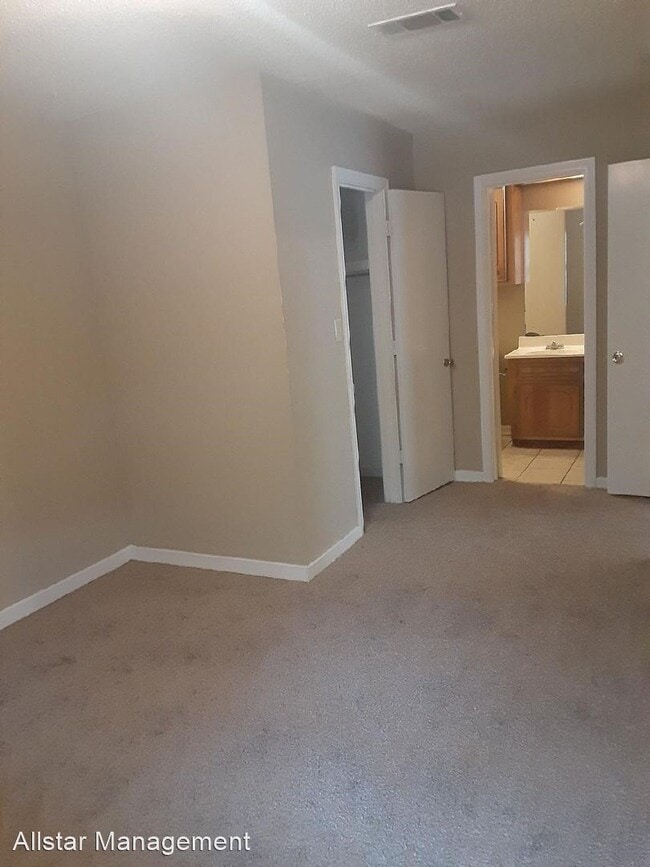 Building Photo - 3 br, 2 bath House - 109 Briarmeade Drive #A