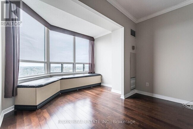 Building Photo - 135 Hillcrest Ave