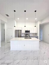 Building Photo - 348 Ranch Ave